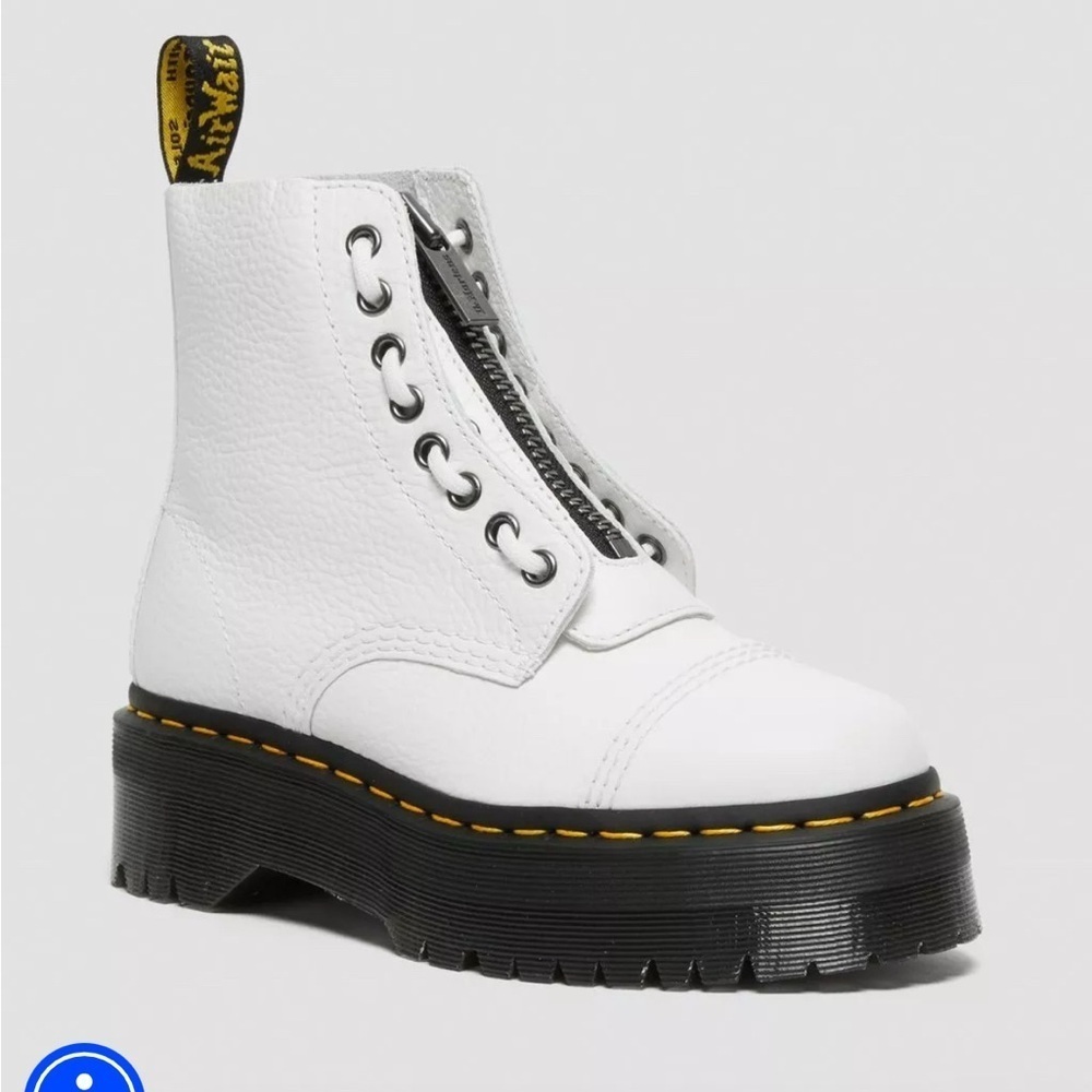 DR. MARTIN sinclair milled nappa leather platform boots 9 white